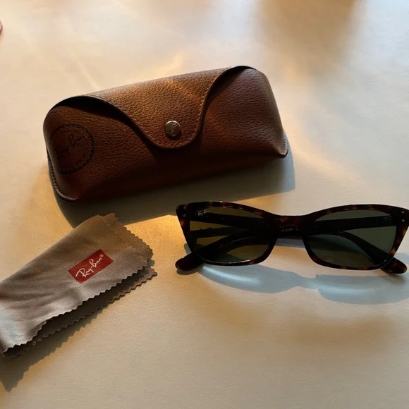 Ray-Ban Lady Burbank Sunglasses - Picture 2 of 9